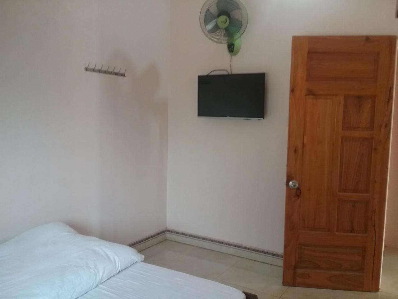 Thac Ba Family Homestay Ho To ภายนอก รูปภาพ